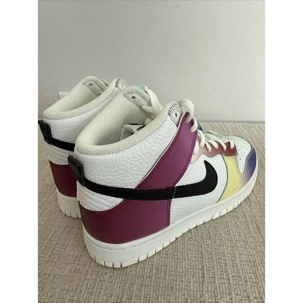 Nike Dunk High SE Women's Athletic Sneaker Multicolor, Size 8 - Picture 5 of 9